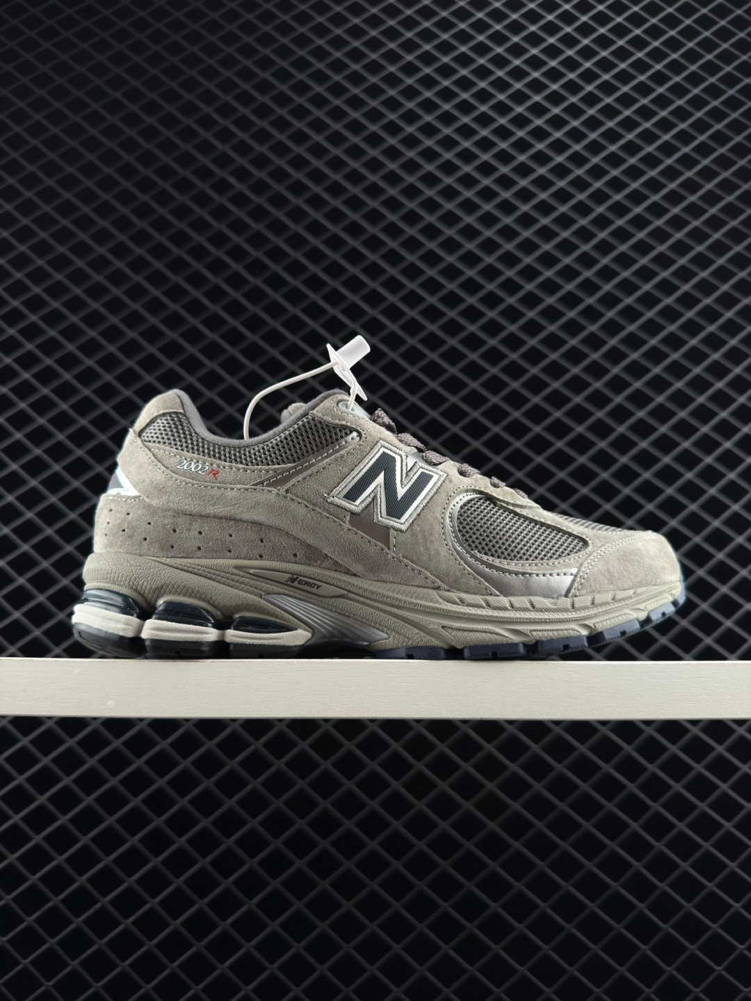 New Balance NB 2002R New Balance NB 2002R